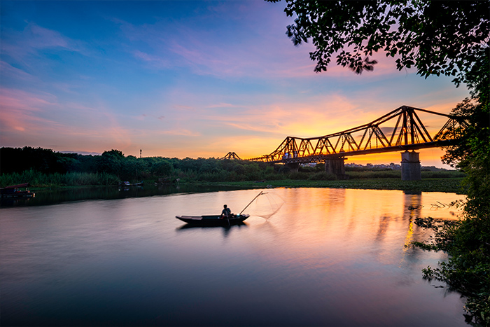 Long Bien Bridge